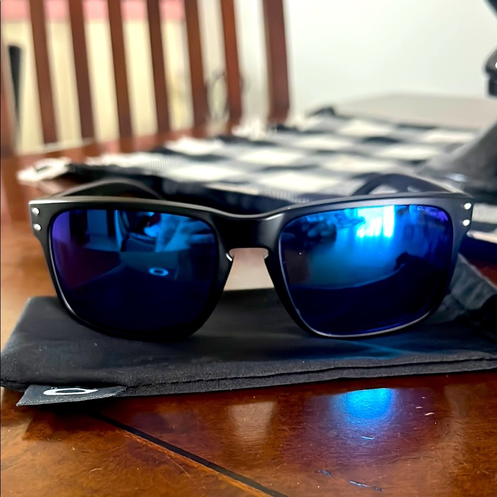 Oakley Holbrook Polarized Prizm Sapphire Sunglasses